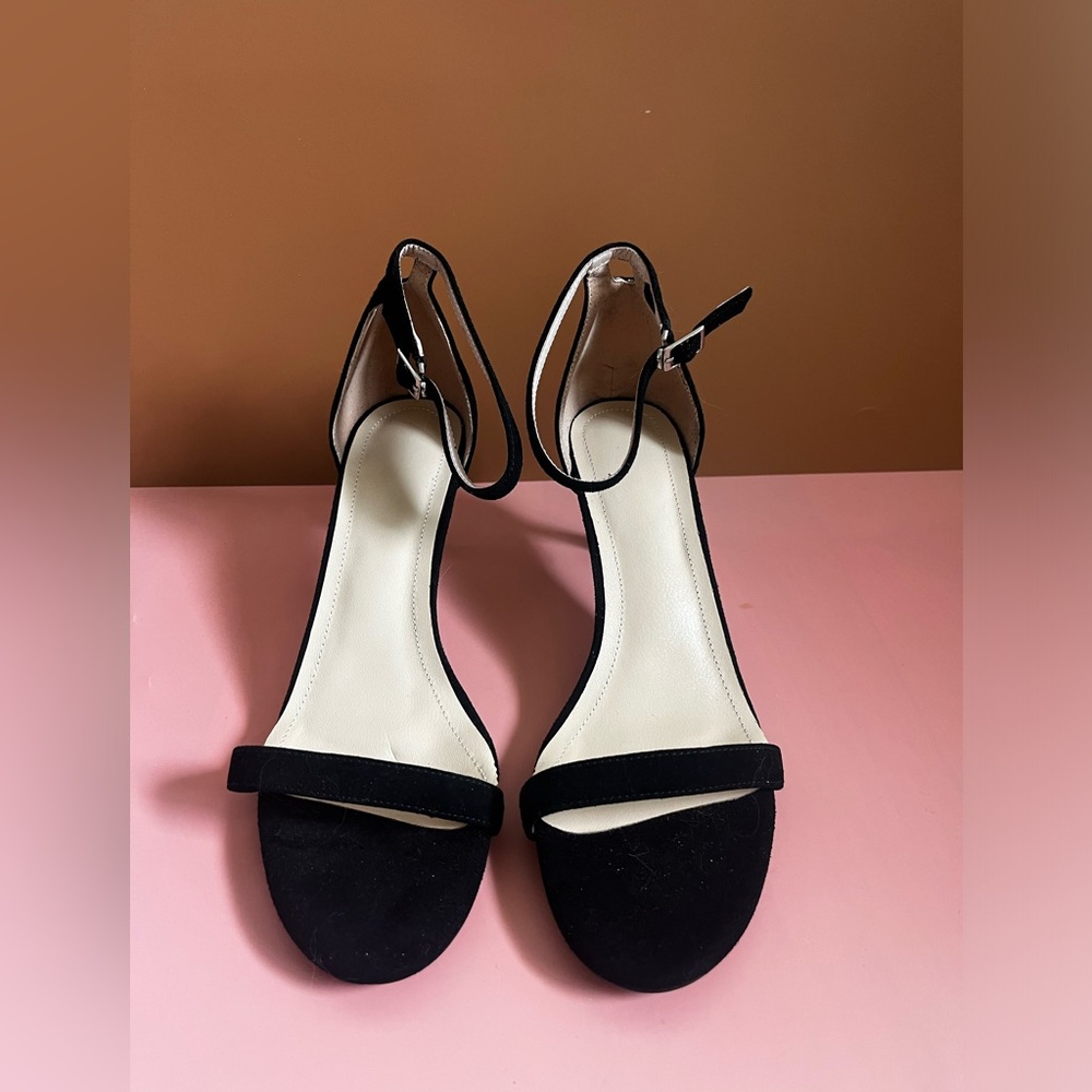 Women’s Black Stiletto Heels Size 7.5